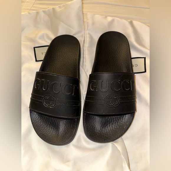 Gucci Women's Rubber Slides - Picture 5 of 16
